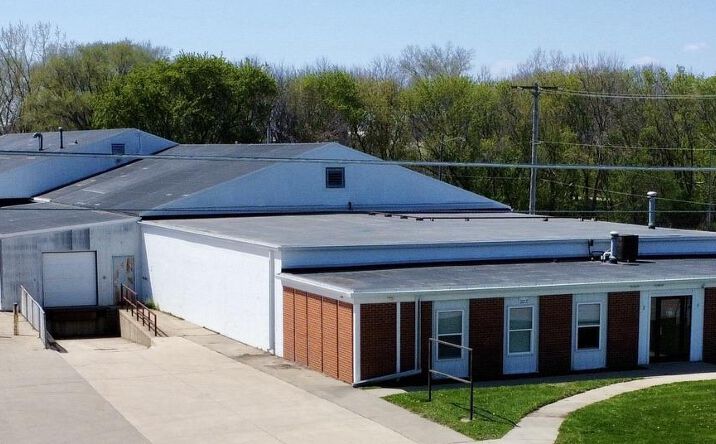 Pictures of Industrial property located at 1604 S Pierce Ave, Mason City, IA 50401 for sales - image #1