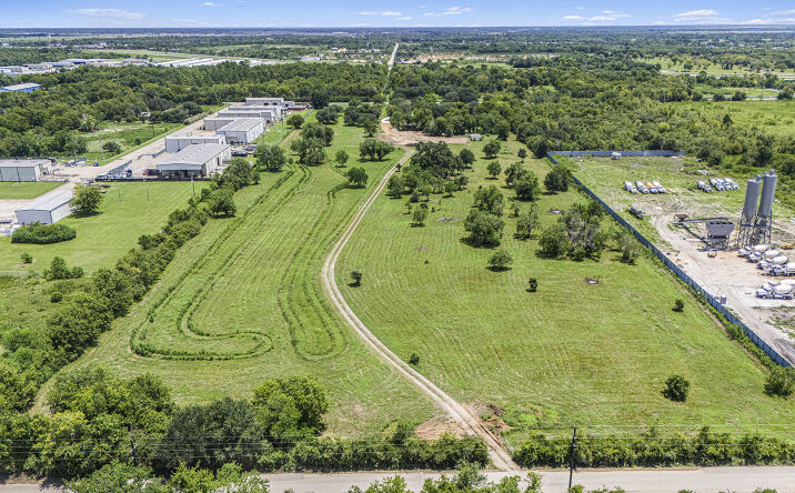 Pictures of Land property located at 7710 Iowa Colony Blvd, Rosharon, TX 77583 for sales - image #1
