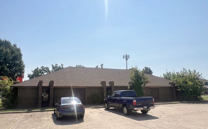 Pictures of Office property located at 8104 NW 122nd St, Oklahoma City, OK 73142 for sales - image #1