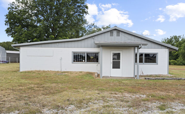 Pictures of Mixed Use, Office, Retail property located at 26601 S 655 Road, Grove, OK 74344 for sales - image #1