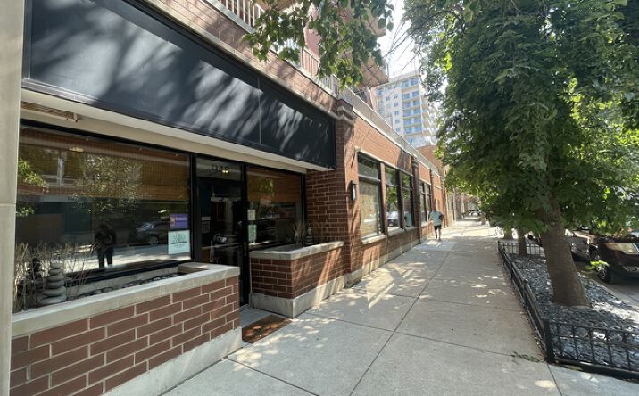 Pictures of Office property located at 948 W Huron St , Chicago, IL 60642, Chicago, IL 60642 for sales - image #1
