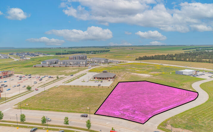 Pictures of Land property located at W Ridge Dr Lot 12, Dickinson, ND 58601 for sales - image #1