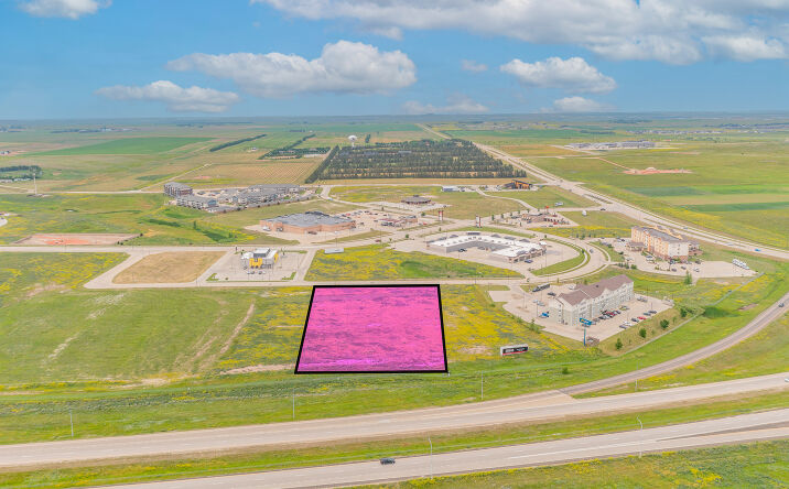 Pictures of Land property located at W Ridge Dr Lot 6A, Dickinson, ND 58601 for sales - image #1