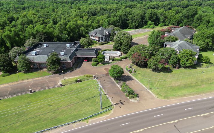 Pictures of Hospitality, Multifamily property located at 1724 Casino Center Dr, Tunica Resorts, MS 38664 for sales - image #1