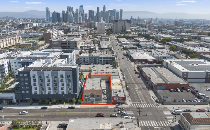 Pictures of Multifamily property located at 225 W Adams Blvd, Los Angeles, CA 90007 for sales - image #1