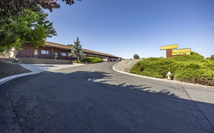 Pictures of Retail property located at 7509 W Deschutes Ave, Kennewick, WA 99336 for sales - image #1