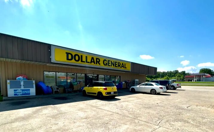 Pictures of Retail property located at 1215 Main St, Munfordville, KY 42765 for sales - image #1