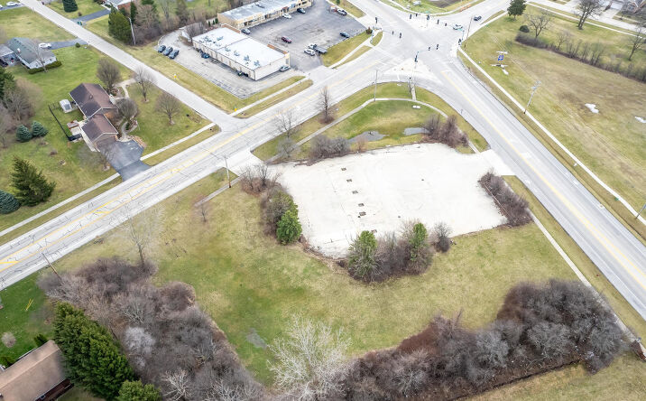 Pictures of Land property located at 1297 Mccarthy Road, Lemont, IL 60439 for sales - image #1