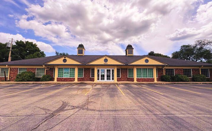 Pictures of Retail, Office property located at 4311 NE Vivion Rd, Kansas City, MO 64119 for sales - image #1