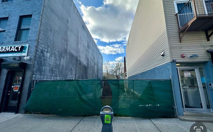 Pictures of Land property located at 2107 Bergenline Avenue, Union City, NJ 07087 for sales - image #1