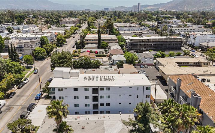 Pictures of Multifamily property located at 10918 Camarillo St., North Hollywood, CA 91602 for sales - image #1