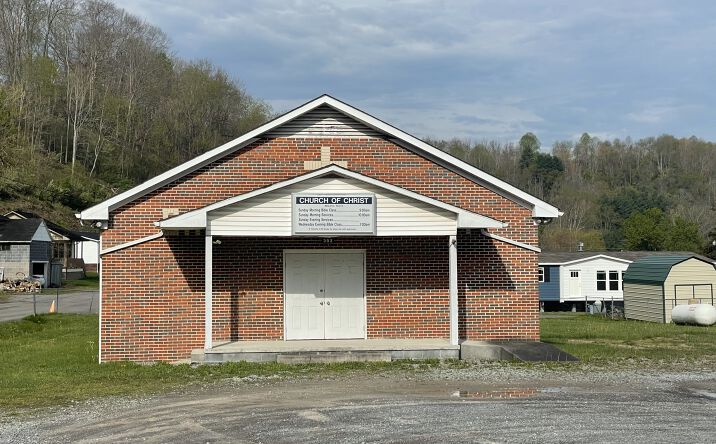 Pictures of Mixed Use, Special Purpose property located at 203 Henderson St, Richlands, VA 24641 for sales - image #1