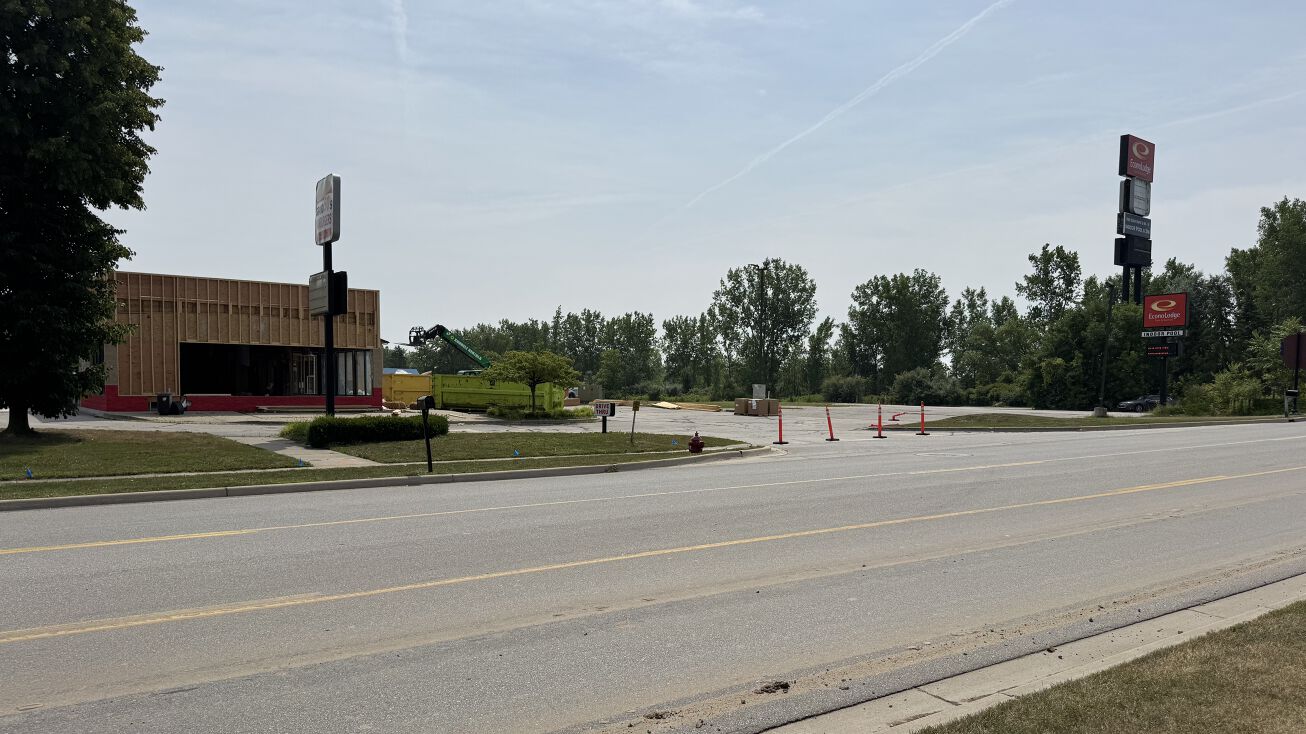 4947 Garfield Rd, Auburn, MI 48611 | Crexi.com
