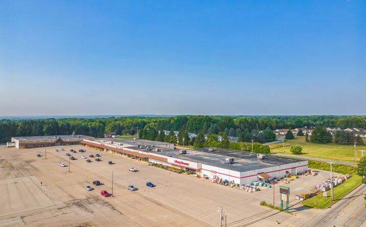 Pictures of Retail property located at 100 Hadley Rd, Greenville, PA 16125 for sales - image #1