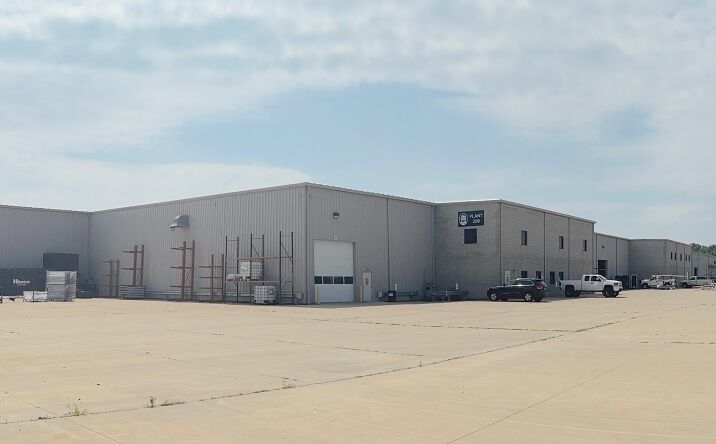Pictures of Industrial property located at 290 W 750 N, Howe, IN 46746 for sales - image #1