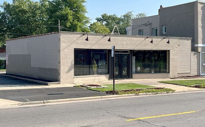 Pictures of Retail property located at 3136 W Sylvania Ave, Toledo, OH 43613 for sales - image #1