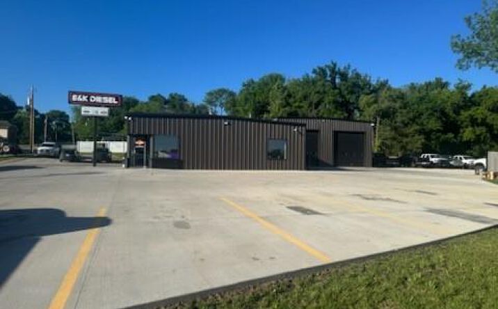 Pictures of Retail property located at 404 N East Street, Paola, KS 66071 for sales - image #1