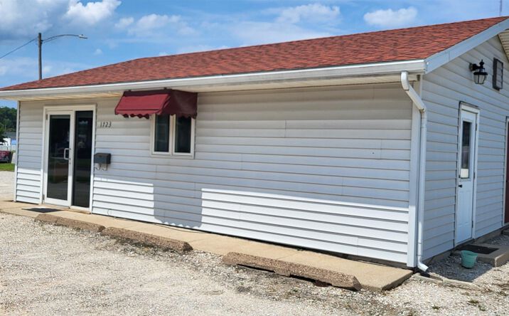 Pictures of Land property located at 1723 GRAND Avenue, Galesburg, IL 61401 for sales - image #1