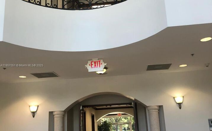 Pictures of Office property located at 2893 Executive Park Dr # 302, Weston, FL 33331 for sales - image #1