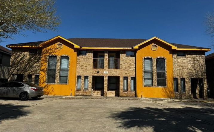 Pictures of Multifamily property located at 1208 W Fig Avenue, Pharr, TX 78577 for sales - image #1