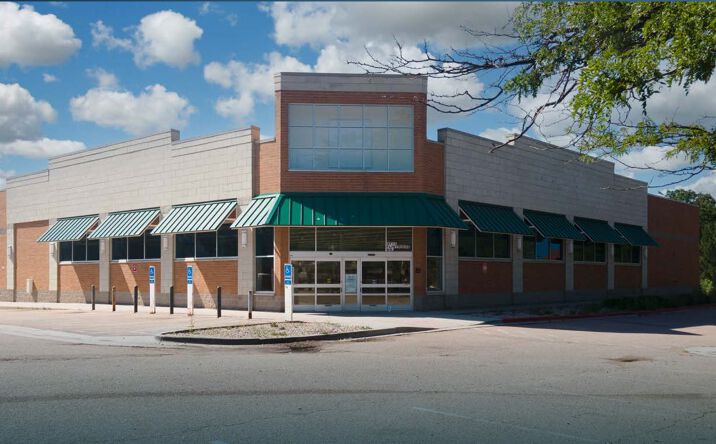Pictures of Retail property located at 4713 Flintridge Dr, Colorado Springs, CO 80918 for sales - image #1