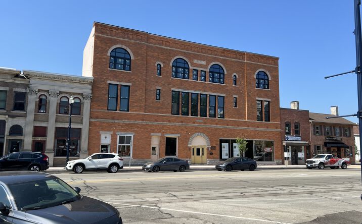Pictures of Retail property located at 112-118 West Main Street, Troy, OH 45373 for sales - image #1