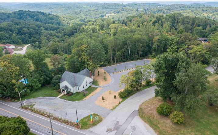 Pictures of Hospitality, Mixed Use, Retail, Special Purpose property located at 2802 Conway Wallrose Rd, Baden, PA 15005 for sales - image #1