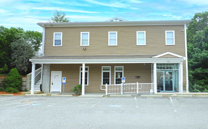 Pictures of Office property located at 33 Edgerton Dr, Falmouth, MA 02556 for sales - image #1