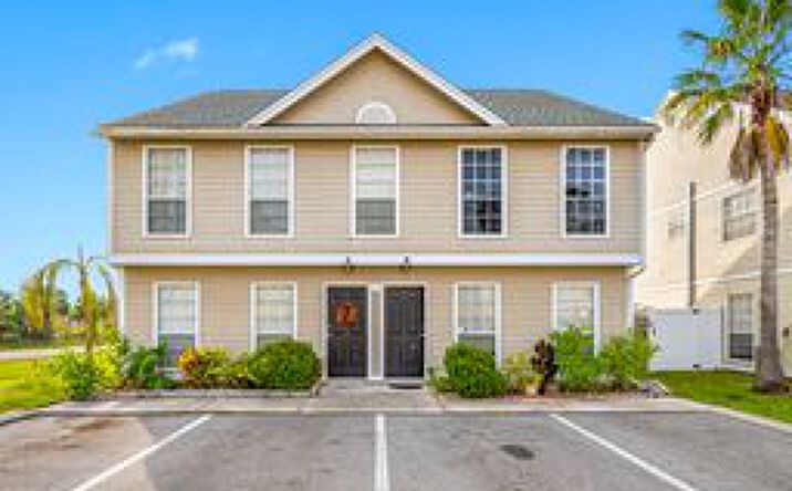 Pictures of Multifamily property located at 128 Douglas Rd W  Unit C & D, Oldsmar, FL 34677 for sales - image #1