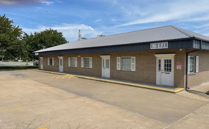 Pictures of Office property located at 2601 S Hub Drive North, Independence, MO 64055 for sales - image #1