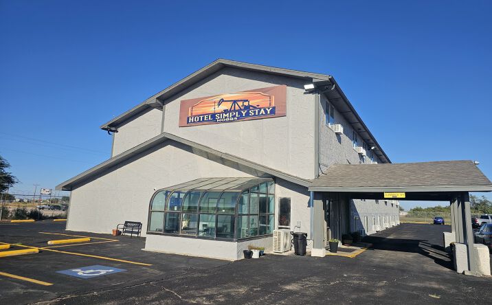 Pictures of Hospitality property located at 722 N Marland Blvd, Hobbs, NM 88240 for sales - image #1