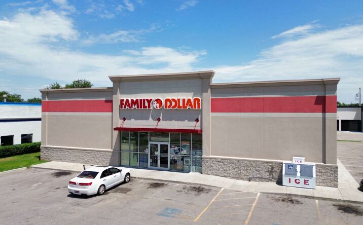 Pictures of Retail property located at 815 12th St, Huntsville, TX 77340 for sales - image #1