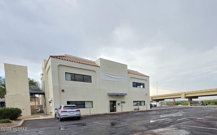 Pictures of Special Purpose property located at 870 W Shell Road, Nogales, AZ 85621 for sales - image #1