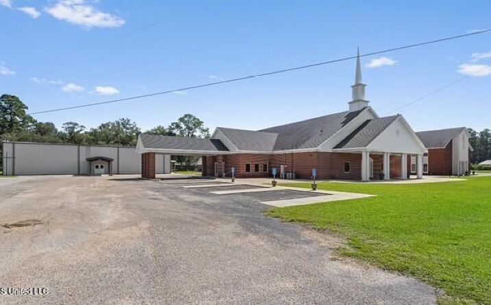Pictures of Special Purpose property located at 3801 Coventry Drive, Moss Point, MS 39562 for sales - image #1