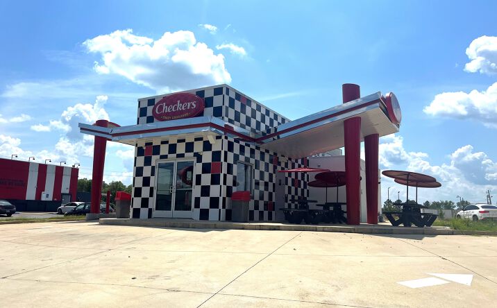 Pictures of Retail property located at 327 MS-15, Pontotoc, MS 38863 for sales - image #1