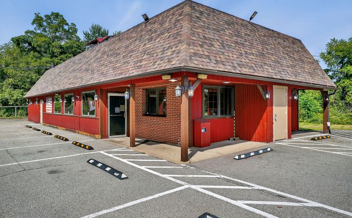 Pictures of Business for Sale property located at 550 McKeesport Road, Elizabeth, PA 15037 for sales - image #1