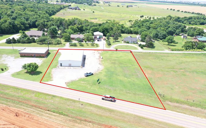 Pictures of Office, Retail property located at 16776 OK-33, Kingfisher, OK 73750 for sales - image #1