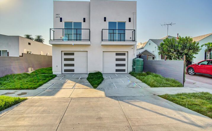 Pictures of Land, Multifamily property located at 2419 Cochran Ave, Los Angeles, CA 90016 for sales - image #1