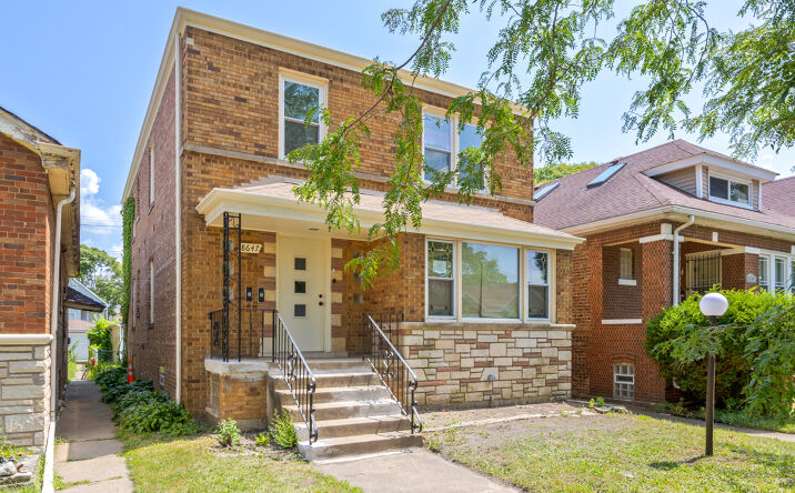 Pictures of Multifamily property located at 8647 S Kingston Avenue, Chicago, IL 60617 for sales - image #1