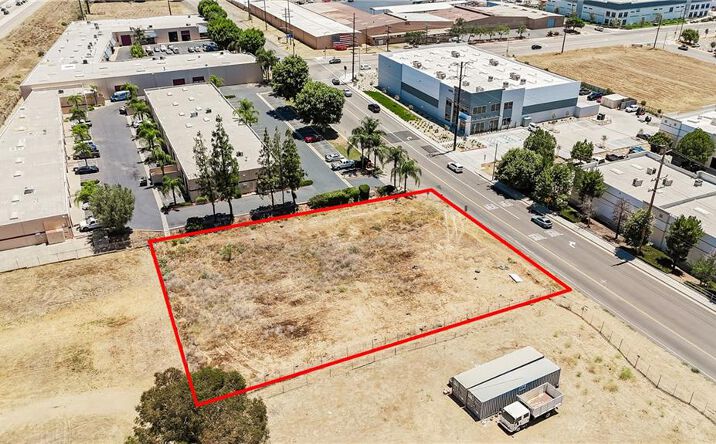 Pictures of Land property located at 18175 Collier Ave, Lake Elsinore, CA 92530 for sales - image #1
