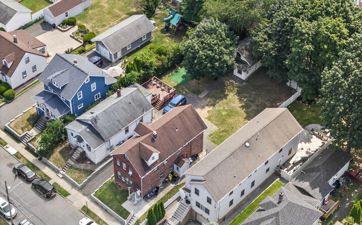 Pictures of Multifamily property located at 407 Clifton Blvd, Clifton, NJ 07013 for sales - image #1