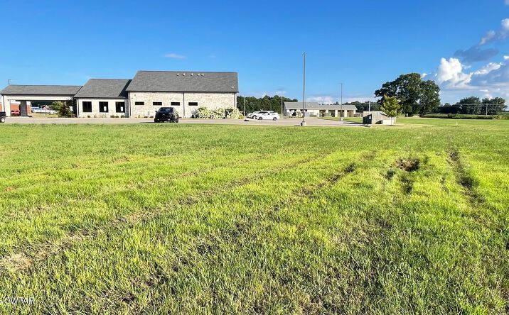 Pictures of Land property located at 65 Garrett Drive, Medina, TN 38355 for sales - image #1