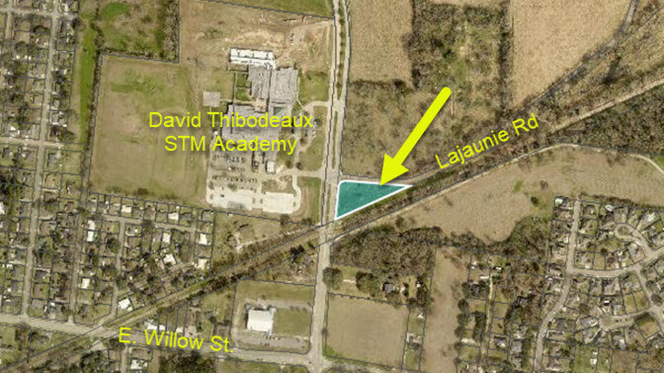 Pictures of Land property located at 800 Teurlings Drive, Lafayette, LA 70501 for sales - image #1