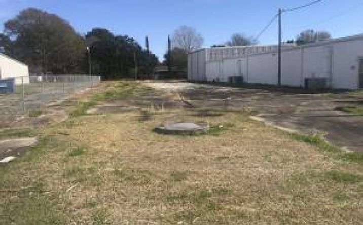 Pictures of Land property located at 716 E Admiral Doyle Dr, New Iberia, LA 70560 for sales - image #1