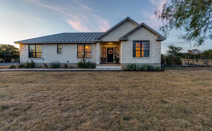 Pictures of Land property located at 2425 Oak Valley Dr., New Braunfels, USA 78132 for sales - image #1