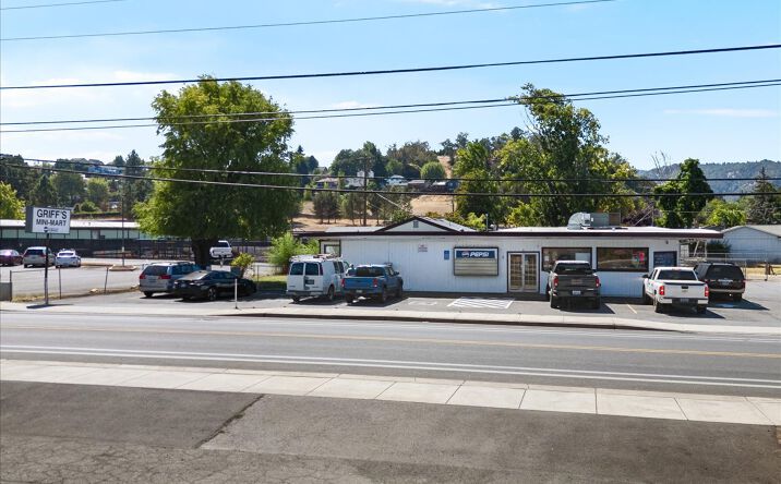 Pictures of Business for Sale, Land, Retail property located at 4432 Carnes Rd, Roseburg, OR 97471 for sales - image #1