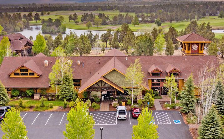 Pictures of Retail property located at 7535 Falcon Crest Dr, Redmond, OR 97756 for sales - image #1