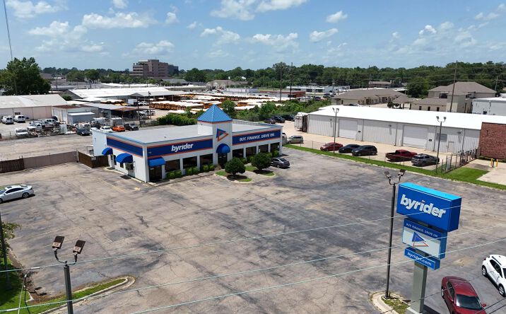 Pictures of Retail, Office, Industrial property located at 1107 Oliver Rd, Monroe, LA 71201 for sales - image #1