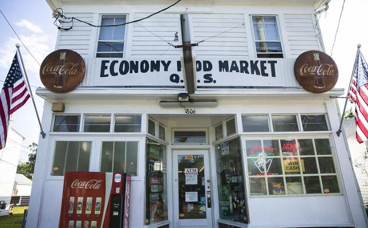 Pictures of Mixed Use, Multifamily, Retail property located at 1806 Fall Hill Ave, Fredericksburg, VA 22401 for sales - image #1
