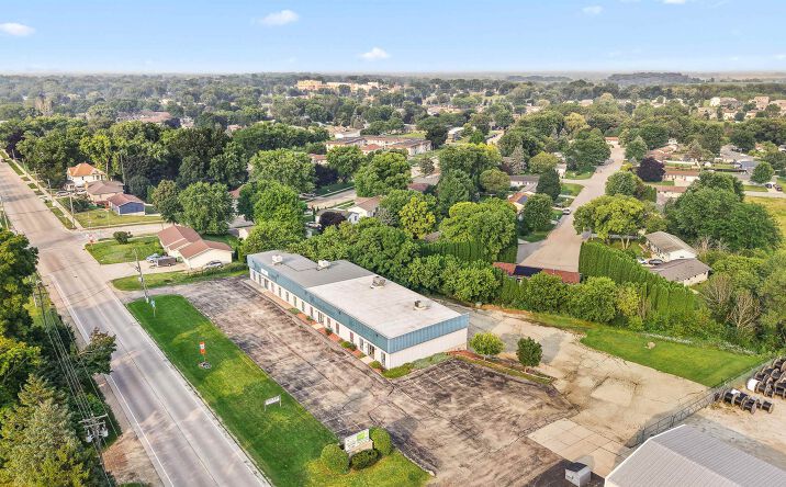 Pictures of Retail, Office, Special Purpose property located at 1015-1019 S Spring, Beaver Dam, WI 53916 for sales - image #1